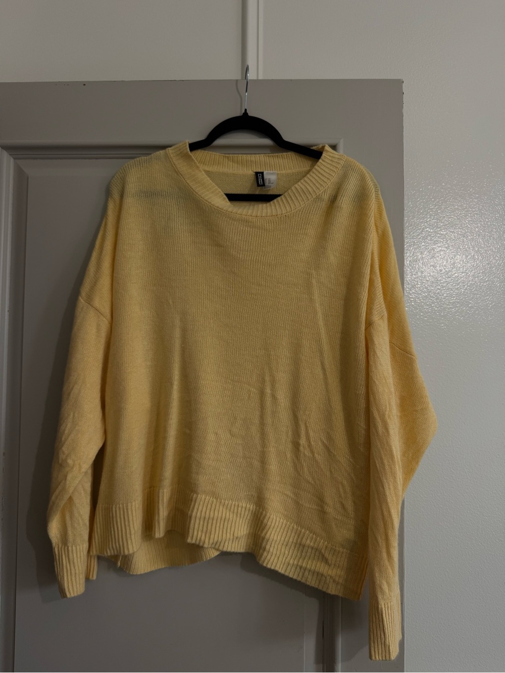 H&M Pale Yellow Crewneck Sweater